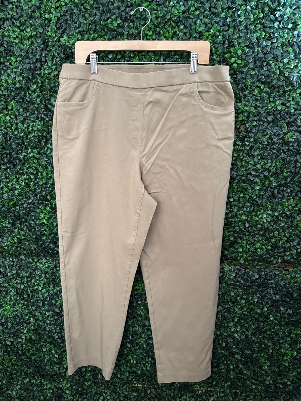 Alfred Dunner, women’s khaki trousers, size 16w